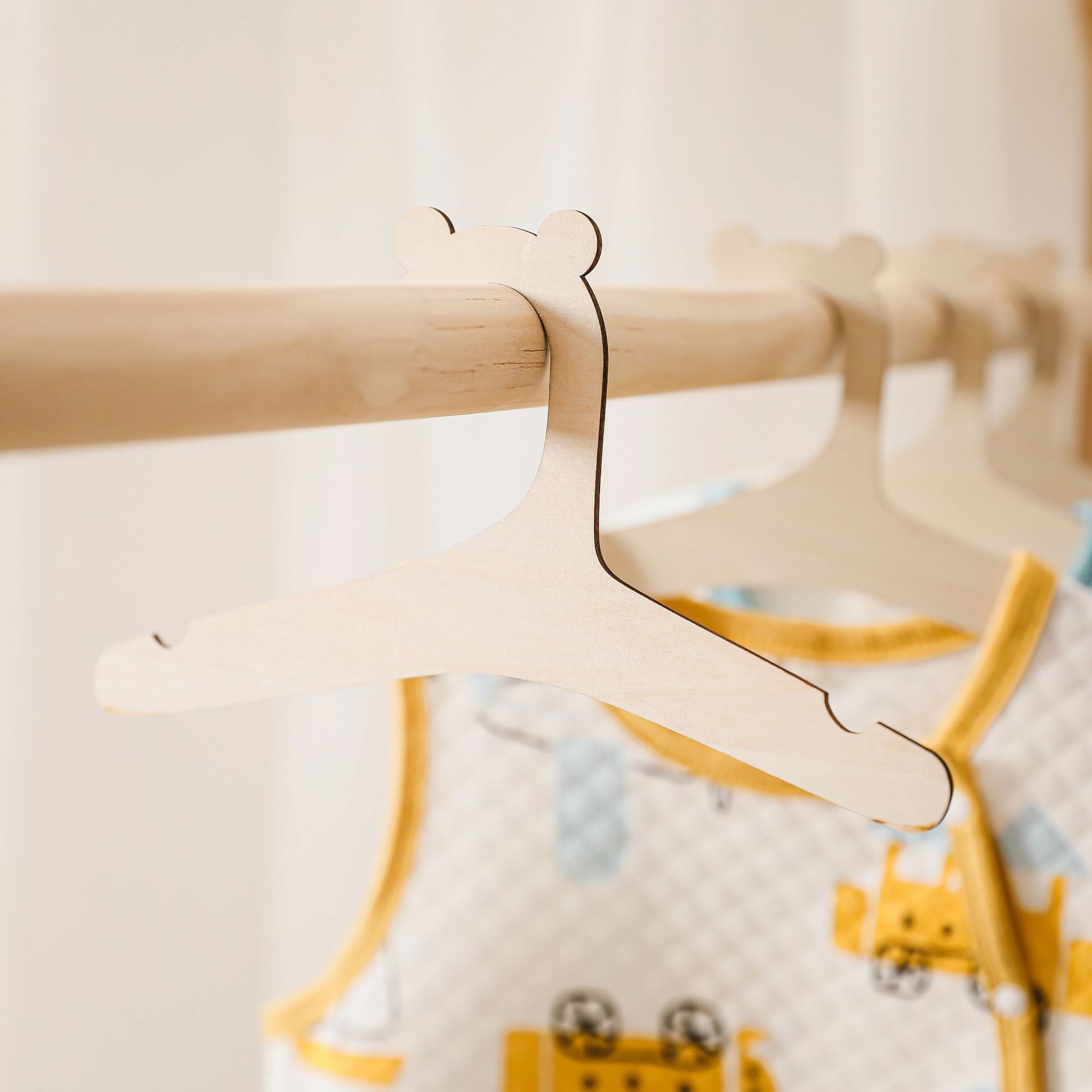 5/10pcs 나무 아기 옷걸이 어린이 옷 보관 걸이  - Baby Clothing Hanging Rack 리뷰 및 가격